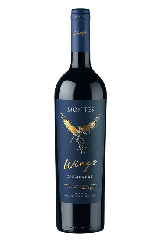 Montes Wings Carmenere 2021 bottle